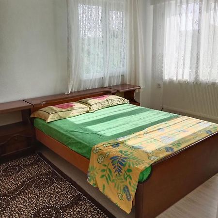Ezine Cetin Apartアパートホテル エクステリア 写真