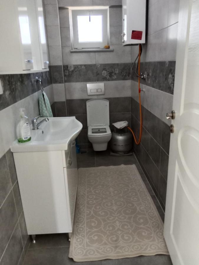 Ezine Cetin Apartアパートホテル エクステリア 写真